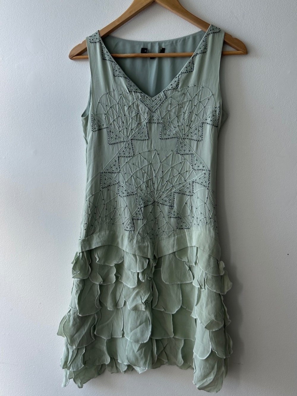 BCBGMAXAZRIA 100% silk beaded mini dress - Picture 2 of 7